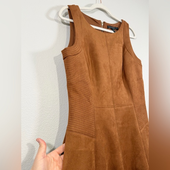 White House Black Market Dress Suede Sheath Sleeveless Pockets Brown Zip Women 8 - Picture 2 of 9